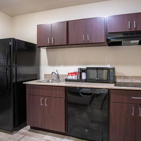 Cobblestone Inn & Suites - Pine Bluffs エクステリア 写真