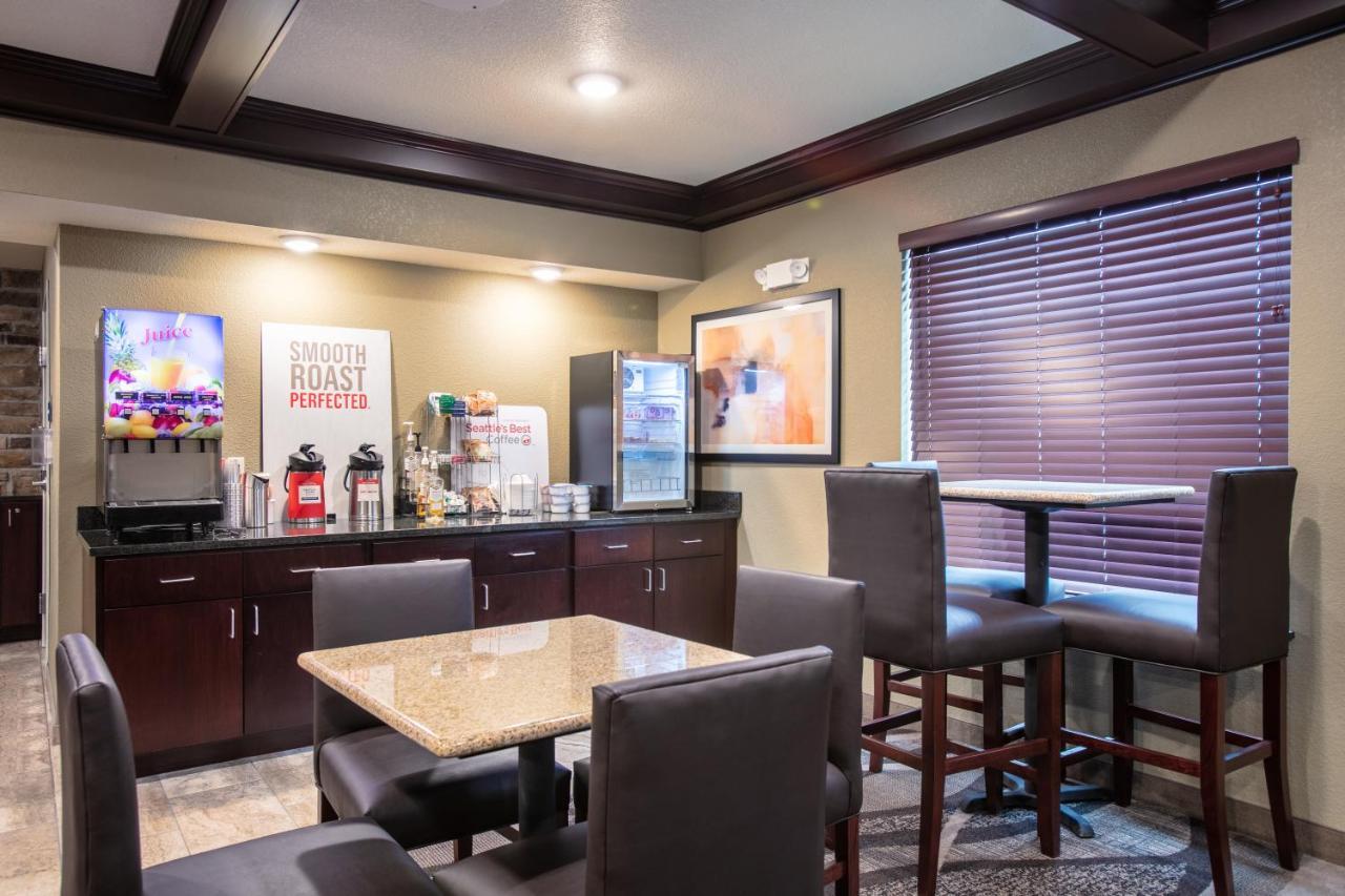 Cobblestone Inn & Suites - Pine Bluffs エクステリア 写真