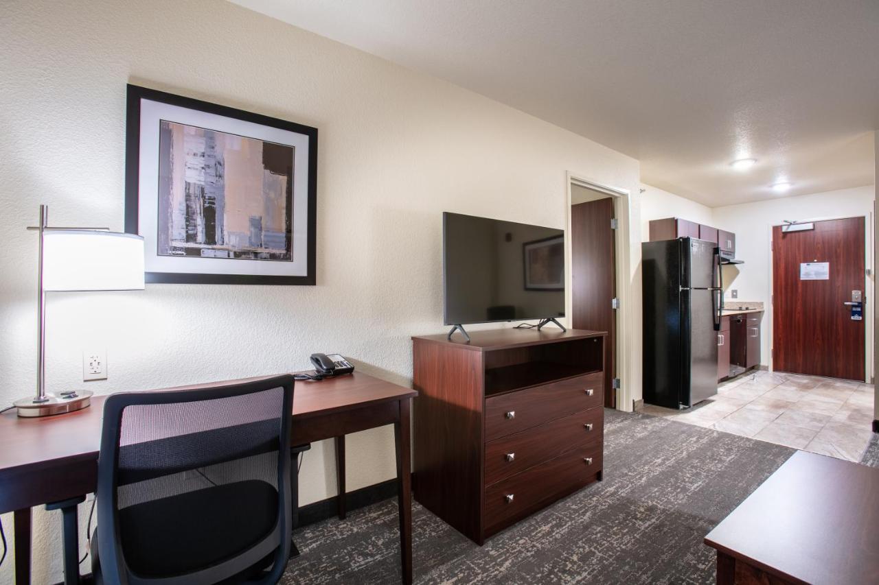 Cobblestone Inn & Suites - Pine Bluffs エクステリア 写真