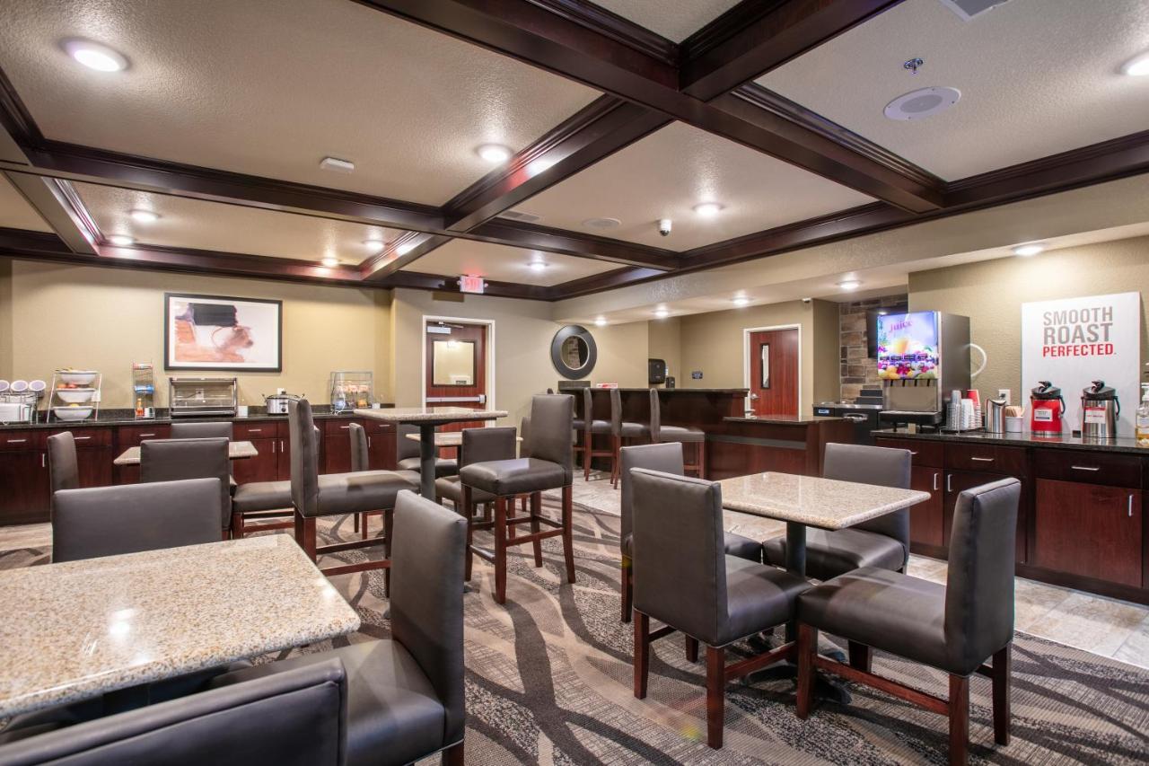 Cobblestone Inn & Suites - Pine Bluffs エクステリア 写真