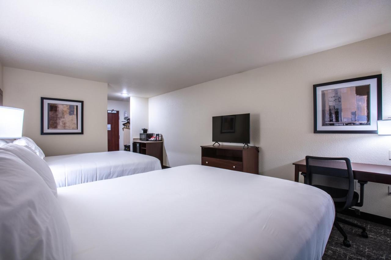 Cobblestone Inn & Suites - Pine Bluffs エクステリア 写真