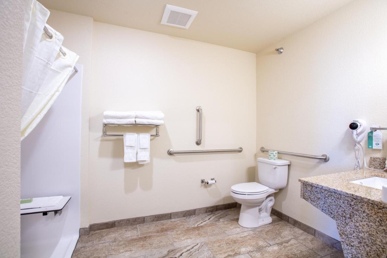 Cobblestone Inn & Suites - Pine Bluffs エクステリア 写真