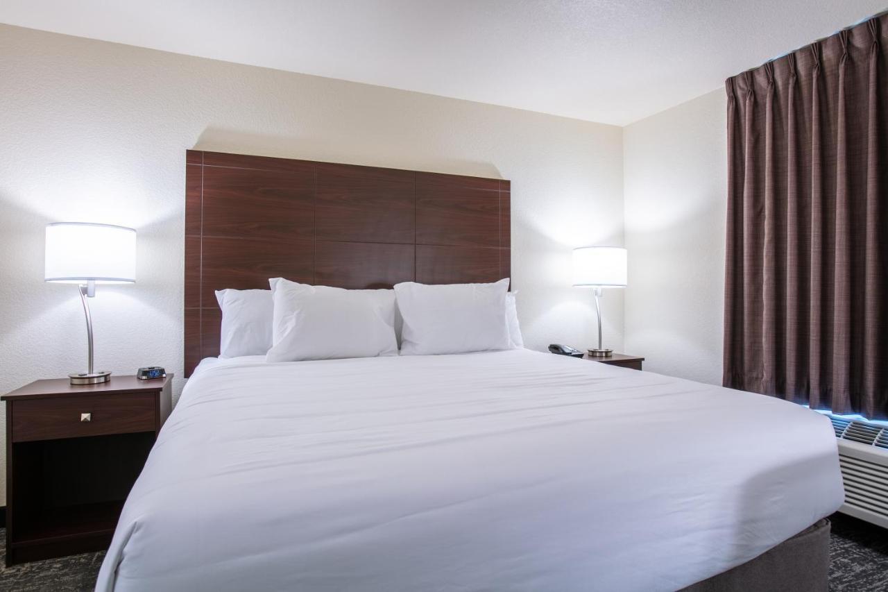 Cobblestone Inn & Suites - Pine Bluffs エクステリア 写真