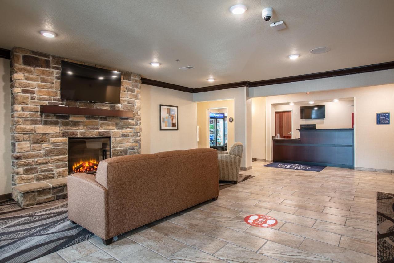 Cobblestone Inn & Suites - Pine Bluffs エクステリア 写真