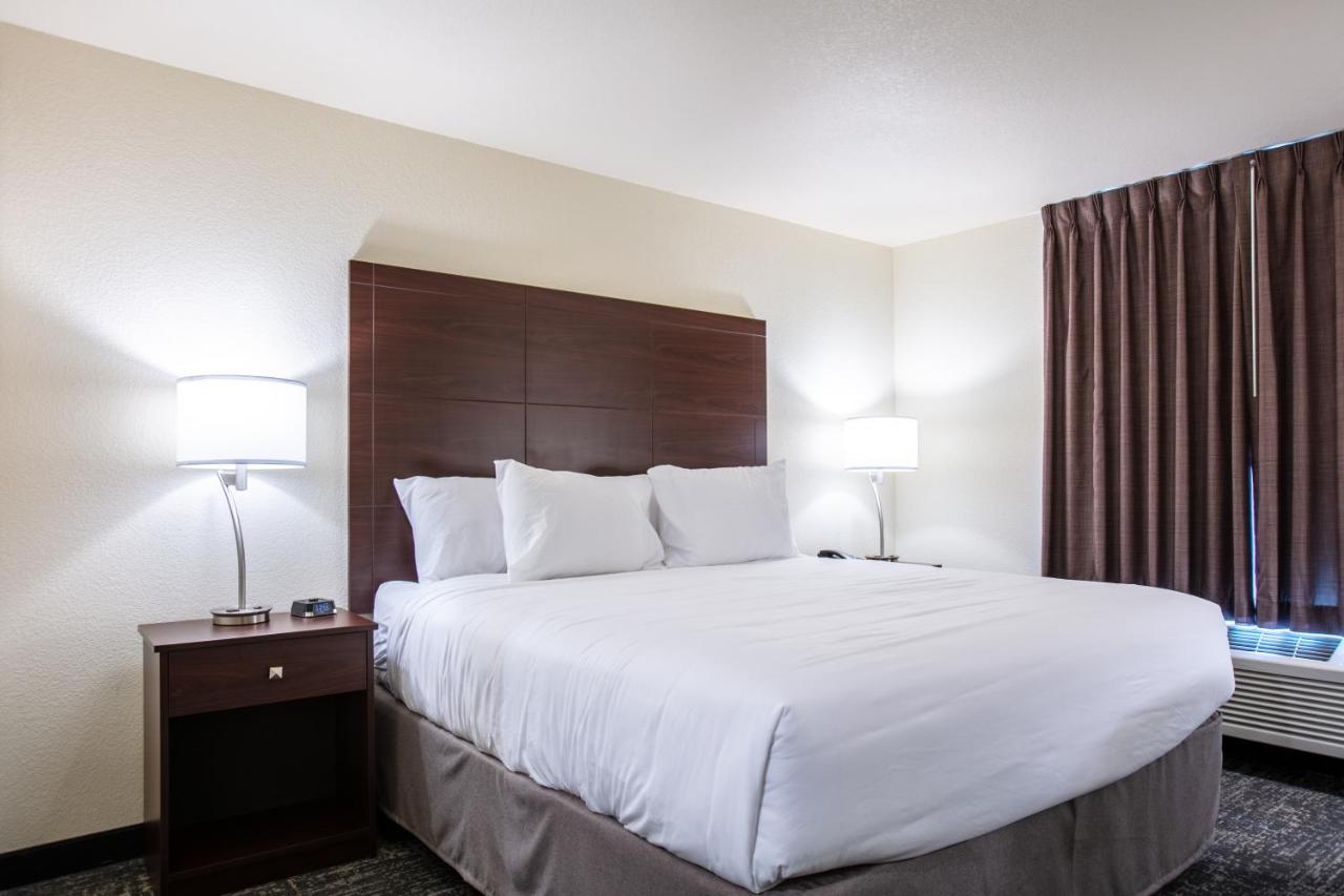 Cobblestone Inn & Suites - Pine Bluffs エクステリア 写真
