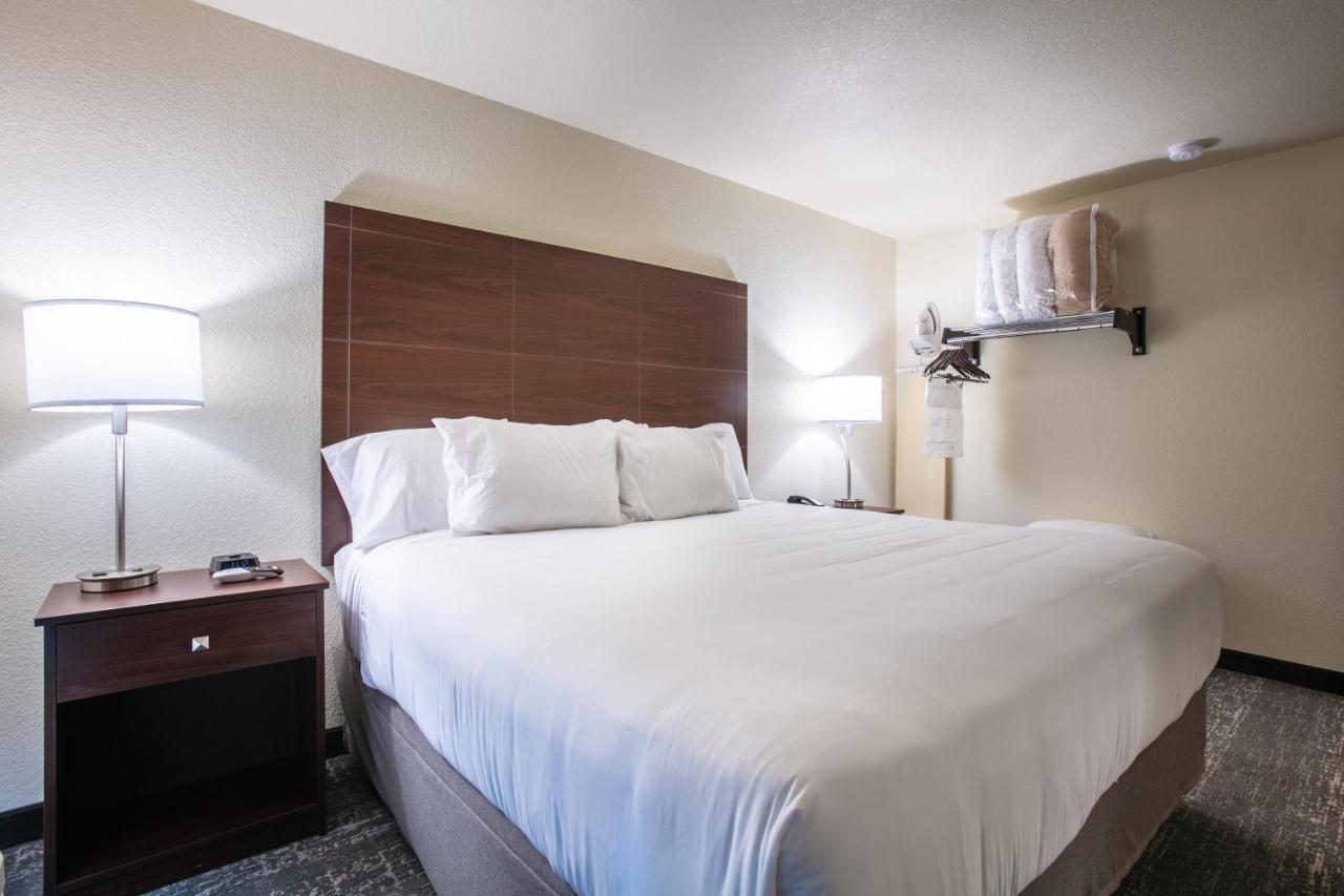 Cobblestone Inn & Suites - Pine Bluffs エクステリア 写真