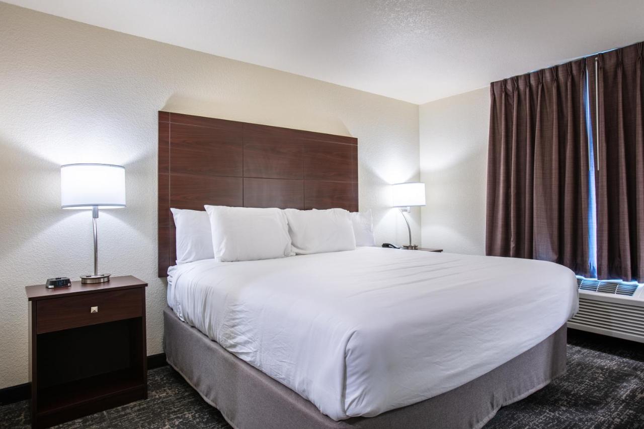 Cobblestone Inn & Suites - Pine Bluffs エクステリア 写真