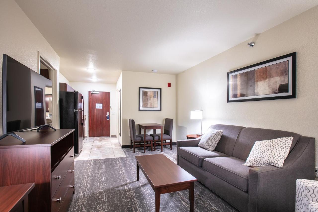 Cobblestone Inn & Suites - Pine Bluffs エクステリア 写真
