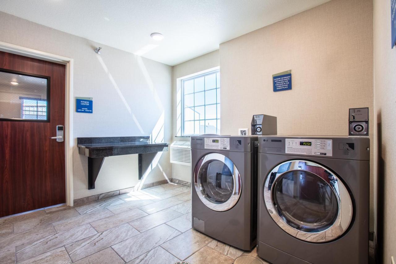 Cobblestone Inn & Suites - Pine Bluffs エクステリア 写真